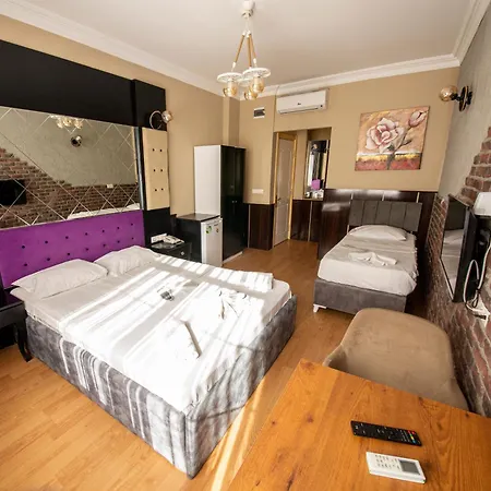 ホテル Royal Garden And *