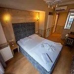 Royal Garden Suite&hotel