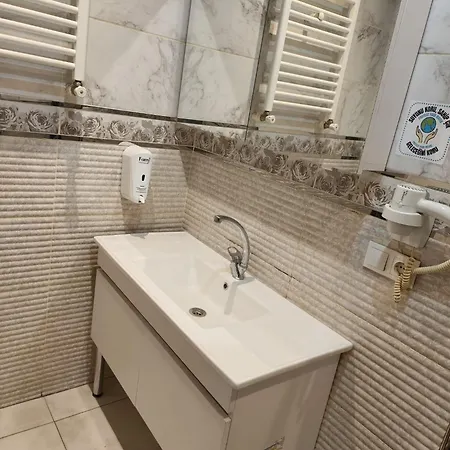 Otel Royal Garden And İstanbul