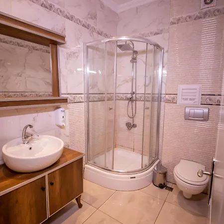 Royal Garden And מלון איסטמבול