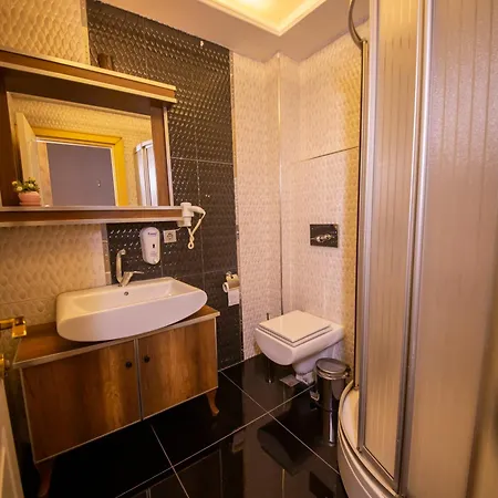 Royal Garden And איסטמבול